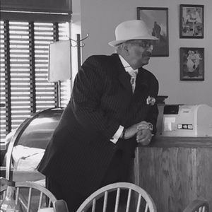 Meet your Posher, Burnett